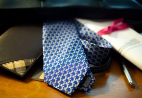 Patterned Inner Temple Tie